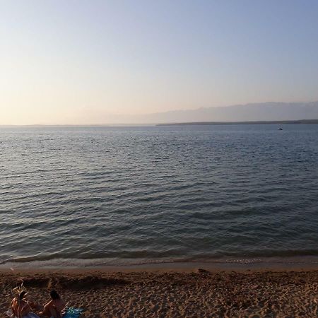 Apartman Mar Нин Екстериор снимка